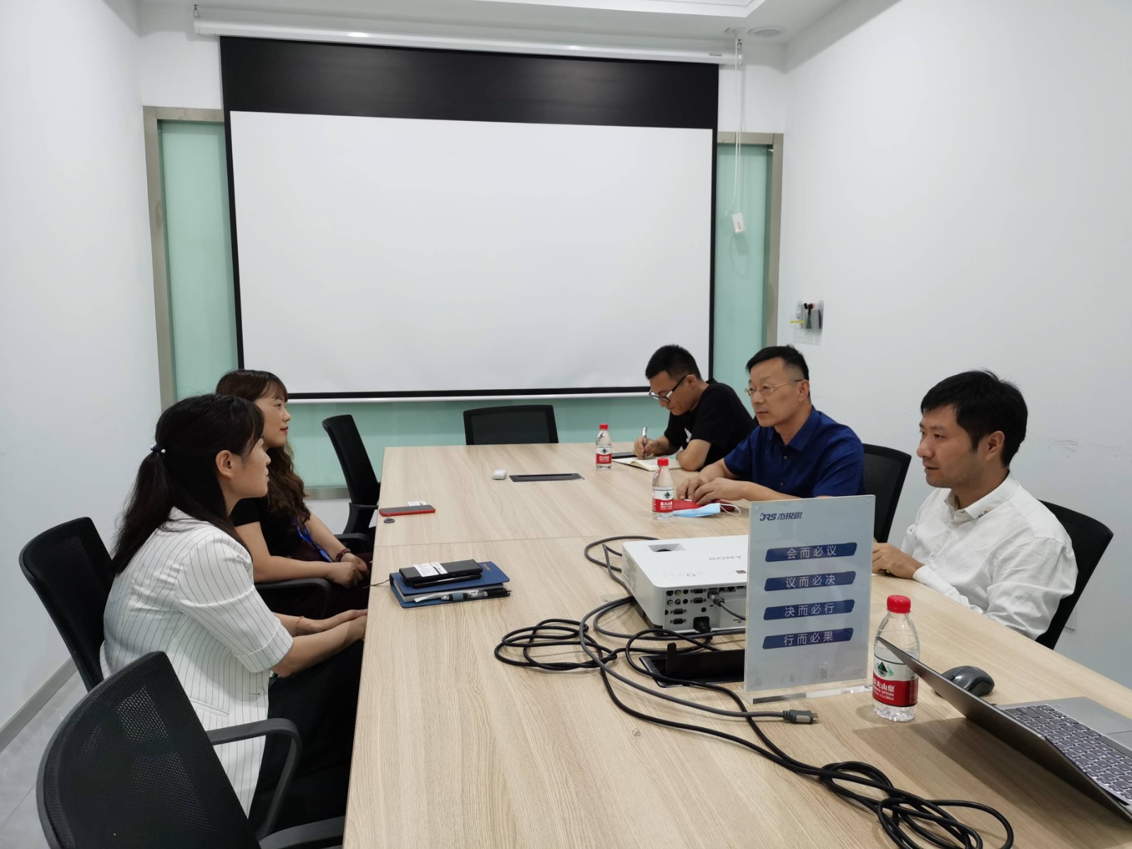 微信图片_20211223133738(1).jpg